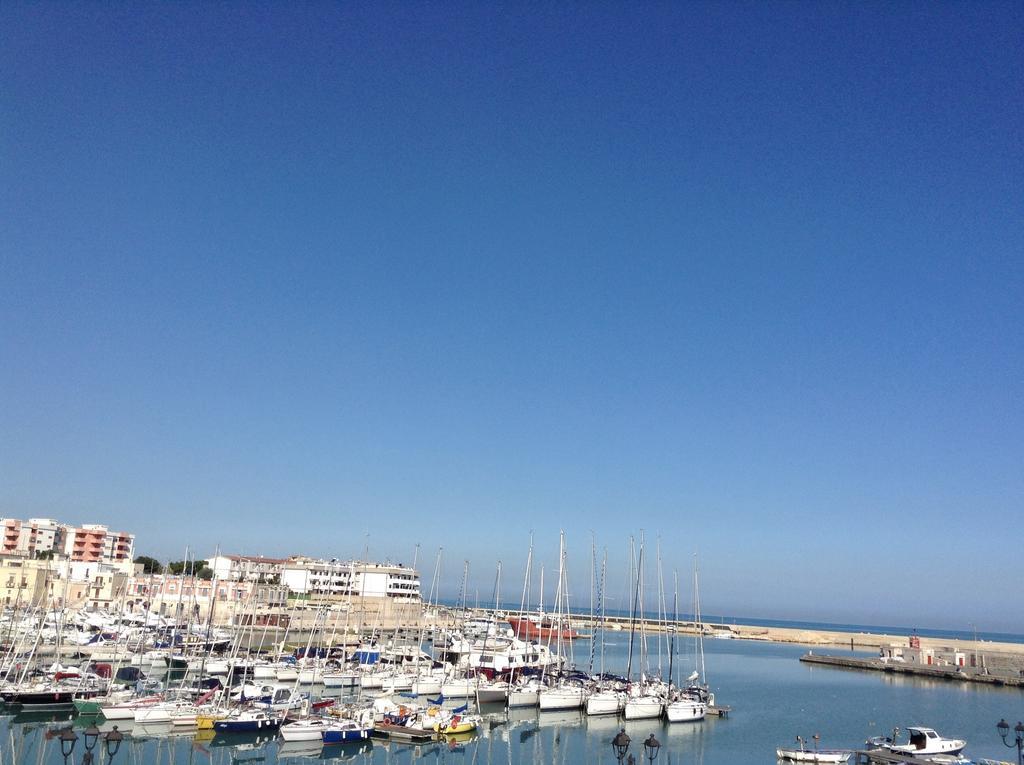 B&B Al Porto บิสเชลเย ภายนอก รูปภาพ